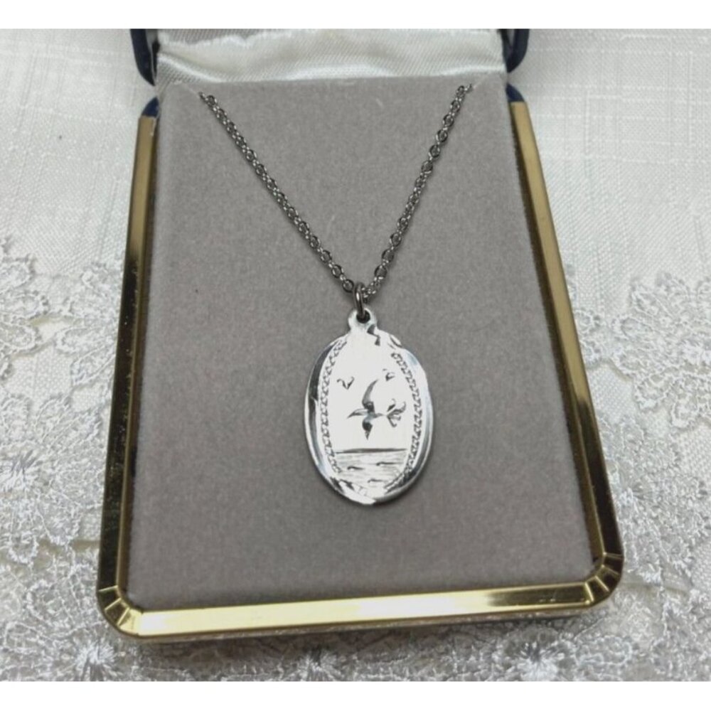 Vintage Silver Pewter 17" Bird Flying Over Water Lake Pendant Charm Necklace